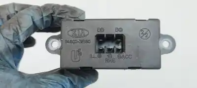 Second-hand car spare part multifunction display for kia sorento 2.5 crdi ex oem iam references 945003e150  