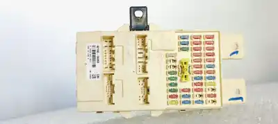 Автозапчасти б/у блок реле/предохранителей за ssangyong rexton 2.2 xdi 180 fap ссылки oem iam 8219036060  