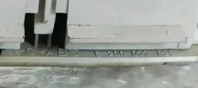 Peça sobressalente para automóvel em segunda mão luz interior por renault espace iv (jk0) 2.0dci 130 referências oem iam 8200003036  