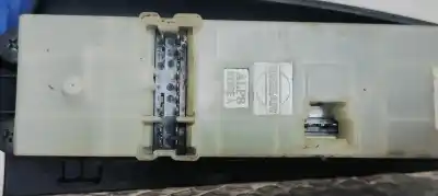 Peça sobressalente para automóvel em segunda mão botão / interruptor elevador vidro dianteiro esquerdo por nissan note (e11e) 1.5dci 90 fap referências oem iam 254019u10b  
