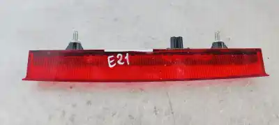 Peça sobressalente para automóvel em segunda mão farolim de travão central por toyota corolla (e21) zwe219l-dhxnbw(6h) referências oem iam   