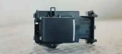 Peça sobressalente para automóvel em segunda mão botão / interruptor elevador vidro traseiro esquerdo por toyota corolla (e21) zwe219l-dhxnbw(6h) referências oem iam 193354