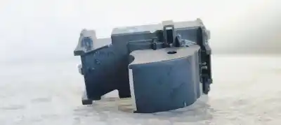 Peça sobressalente para automóvel em segunda mão botão / interruptor elevador vidro traseiro direito por toyota corolla (e21) zwe219l-dhxnbw(6h) referências oem iam 193354