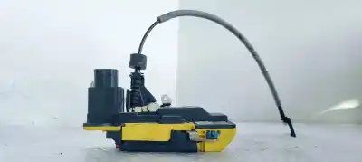 Peça sobressalente para automóvel em segunda mão Fechadura Da Porta Traseira Esquerda por VOLVO XC90 2.4 D Momentum Geartronic (7 Sitze) Referências OEM IAM 30663048  