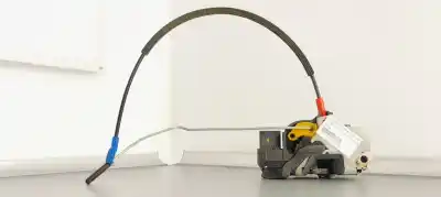 İkinci el araba yedek parçası sol ön kapi kilidi için opel zafira tourer 2.0 cdti cat oem iam referansları 3023881  