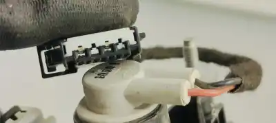 Автозапчастина б/у внутрішній правий завод для opel zafira tourer 2.0 cdti cat посилання на oem iam 13288831   Автозапчастина б/у внутрішній правий завод для opel zafira tourer 2.0 cdti cat посилання на oem iam 13288831