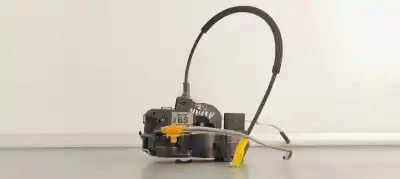Second-hand car spare part rear left door lock for opel astra j lim. 1.6 cdti dpf oem iam references 13579557