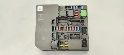 Pièce détachée automobile d'occasion BOÎTES À FUSIBLES pour NISSAN JUKE (F15) 1.2 DIG-T Références OEM IAM 284B71TX2A  
