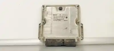 Pezzo di ricambio per auto di seconda mano Centralina Motore per CHRYSLER VOYAGER (RG) 2.8CRD 150 Riferimenti OEM IAM 0281011281  