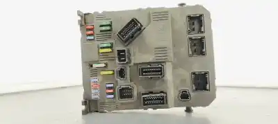 Pezzo di ricambio per auto di seconda mano scatola relè/fusibili per peugeot 407 st sport riferimenti oem iam 9655708480