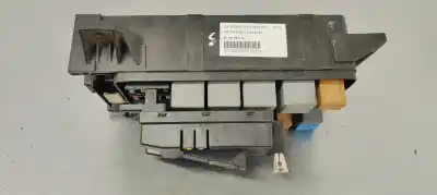 Second-hand car spare part fuse box unit for kia sorento 2.5 crdi ex oem iam references 911613e010  