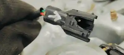 Peça sobressalente para automóvel em segunda mão elevador de vidros traseiro esquerdo por kia sorento 2.5 crdi ex referências oem iam 834503e000  