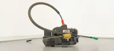 Peça sobressalente para automóvel em segunda mão FECHADURA DA PORTA TRASEIRA DIREITA por OPEL ZAFIRA (C) 2.0 CDTI 130 FAP Referências OEM IAM 13579566  