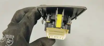 Second-hand car spare part left front power window switch for lexus is200 (ds2/is2) 2.2 d-cat oem iam references 8404053080  