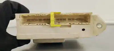 Автозапчастина б/у реле/запоперівник для lexus is200 (ds2/is2) 2.2 d-cat посилання на oem iam 8273053020  