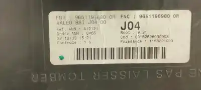 Second-hand car spare part fuse box unit for peugeot 307 break / sw (s1) break xt oem iam references 9651197680  