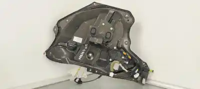 Pezzo di ricambio per auto di seconda mano ALZACRISTALLI ANTERIORE DESTRO per MAZDA 3 LIM. () 2.0 CAT Riferimenti OEM IAM BJS75897X  