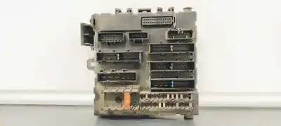 Peça sobressalente para automóvel em segunda mão caixa de fusíveis e relés por opel vectra c berlina comfort referências oem iam 13189926