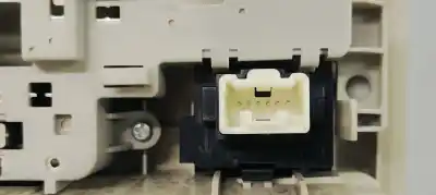 Peça sobressalente para automóvel em segunda mão luz interior por mazda 3 lim. () 2.0 cat referências oem iam kd4569971  