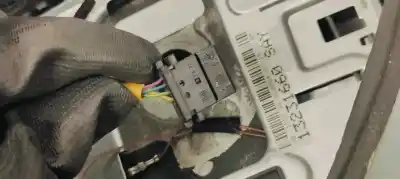 Peça sobressalente para automóvel em segunda mão volante por opel zafira b edition ´´111 jahre´´ referências oem iam   