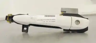 Second-hand car spare part exterior left front door handle for mazda 3 lim. () 2.0 cat oem iam references 