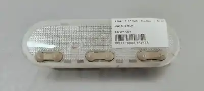 Peça sobressalente para automóvel em segunda mão luz interior por renault scenic ii emotion referências oem iam 8200073234