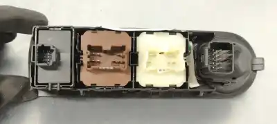 Автозапчасти б/у выключатель левого переднего окна за renault captur i (j5_, h5_) 1.5 dci 90 ссылки oem iam   