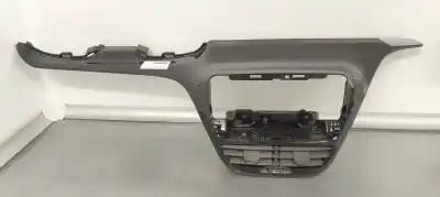 Peça sobressalente para automóvel em segunda mão Grelha / Difusor De Ar por PEUGEOT 208 1.6 16V HDi FAP Referências OEM IAM 9673830077  