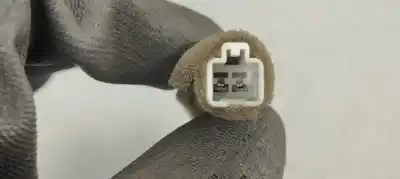 Pezzo di ricambio per auto di seconda mano tenda sinistra per kia sorento 2.5 crdi ex riferimenti oem iam   