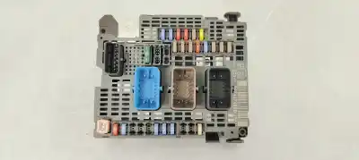 Peça sobressalente para automóvel em segunda mão caixa de fusíveis e relés por citroen c4 picasso ii 1.6 hdi / bluehdi 115 referências oem iam 9674674880