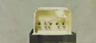 Pezzo di ricambio per auto di seconda mano interruttore alzacristalli anteriore sinistro per toyota yaris (ncp1/nlp1/scp1) 1.0 start riferimenti oem iam 742320d330  