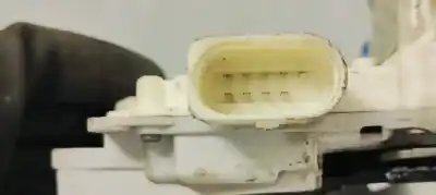 Pezzo di ricambio per auto di seconda mano serratura porta anteriore sinistra per audi a6 berlina (4f2) 2.0 tdi riferimenti oem iam 4f1837015  