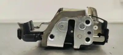 Second-hand car spare part front right door lock for toyota rav 4 (a3) 2.2 turbodiesel cat oem iam references a046693  