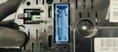 Peça sobressalente para automóvel em segunda mão quadrante por audi a3 (8p) 1.2 16v tfsi referências oem iam 8p0920932q  