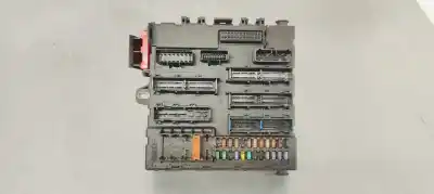 Peça sobressalente para automóvel em segunda mão caixa de fusíveis e relés por opel vectra c berlina comfort referências oem iam 13205774