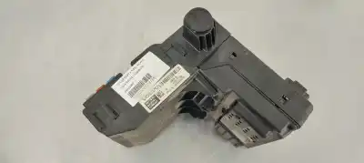 Tweedehands auto-onderdeel RELAIS/ZEKERINGENKASTJE voor VOLVO XC90 2.4 D Momentum Geartronic (7 Sitze) OEM IAM-referenties 30728357  