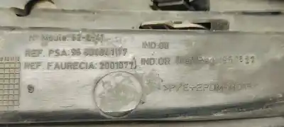 Pezzo di ricambio per auto di seconda mano cornice fendinebbia sinistra per citroen c4 picasso exclusive riferimenti oem iam 9680404177  