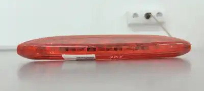 Peça sobressalente para automóvel em segunda mão farolim de travão central por peugeot 208 1.6 16v hdi fap referências oem iam 9674309080