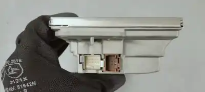 Автозапчастина б/у багатофункційний дисплей для citroen c3 picasso 1.6 hdi fap посилання на oem iam 9801023980  