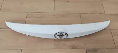 Second-hand car spare part rear decorative moulding for toyota auris (_e18_) 1.6 (zre181_. zre185_) oem iam references 7681102790