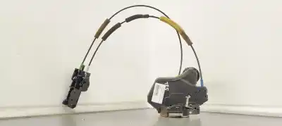 Second-hand car spare part rear right door lock for toyota avensis (_t25_) 2.2 d-cat (adt251_) oem iam references a046693