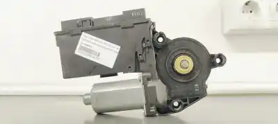 Peça sobressalente para automóvel em segunda mão MOTOR ELEVADOR VIDRO DIANTEIRO ESQUERDO por SEAT EXEO BERLINA (3R2) 2.0 TDI Referências OEM IAM 8E1959801G  