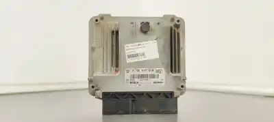 Peça sobressalente para automóvel em segunda mão centralina de motor uce por opel insignia berlina 2.0cdti 130 fap referências oem iam 0281017453