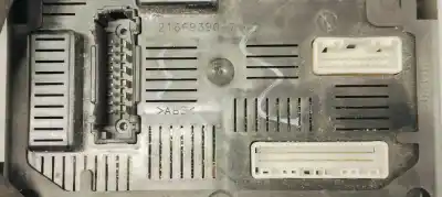 Second-hand car spare part electronic module for renault clio iii exception oem iam references 8200343733  