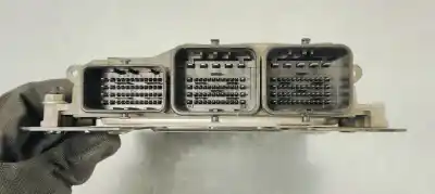 Peça sobressalente para automóvel em segunda mão centralina de motor uce por peugeot 208 1.6 16v hdi fap referências oem iam 0281030546  