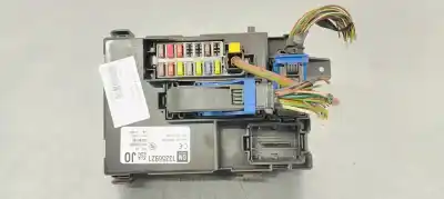 Peça sobressalente para automóvel em segunda mão caixa de fusíveis e relés por opel meriva b (2010-2017) referências oem iam 13356921  