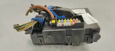 Peça sobressalente para automóvel em segunda mão caixa de fusíveis e relés por opel meriva b (2010-2017) referências oem iam 13356921  