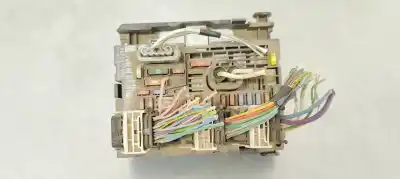 Peça sobressalente para automóvel em segunda mão caixa de fusíveis e relés por citroen c4 picasso 1.6hdi 112 fap referências oem iam 9675877980