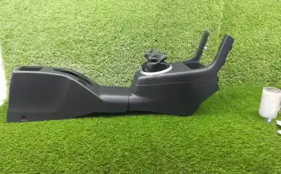 Second-hand car spare part center console for suzuki swift iii (mz, ez) 1.3 ddis (rs 413d) oem iam references  Second-hand car spare part center console for suzuki swift iii (mz, ez) 1.3 ddis (rs 413d) oem iam references