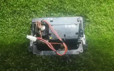 Peça sobressalente para automóvel em segunda mão cinzeiro por bmw 3 (e90) 318 d referências oem iam e8x51167078571  